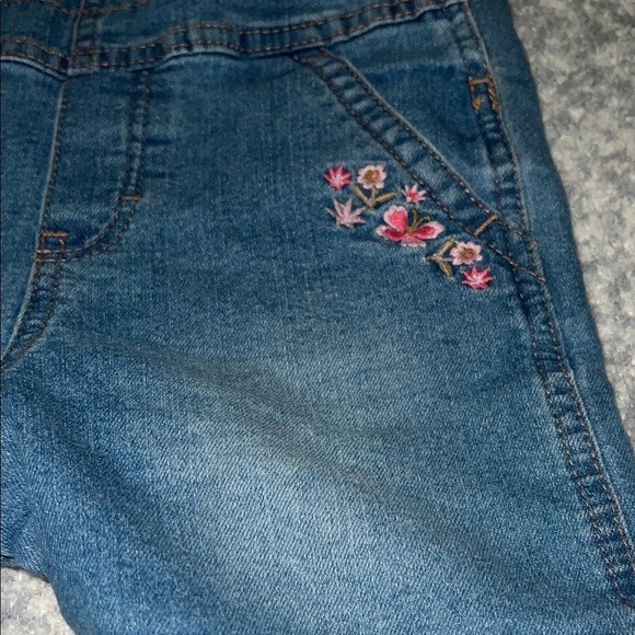 OshKosh B'gosh Blue Denim Overalls with Pink Floral Accents Size 5T - Picture 3 of 7